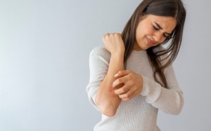 Mẹo chăm sóc da dành cho người bị viêm da cơ địa