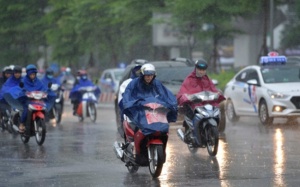 Bắc Bộ mưa diện rộng, Nam Bộ ngày nắng nóng