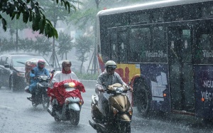 Bắc Bộ chuyển mưa dông vào chiều tối