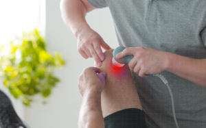 Viêm xương khớp được điều trị như thế nào? 