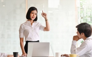 Tử vi thứ Năm (30/5/2024): Song Tử sẽ có cơ hội thăng tiến tốt