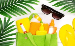 Những lưu ý giúp bạn chăm sóc da khi đi du lịch mùa Hè