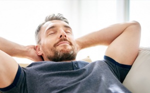 Thử ngay kỹ thuật đơn giản 5-4-3-2-1 để vơi bớt căng thẳng, xoa dịu âu lo