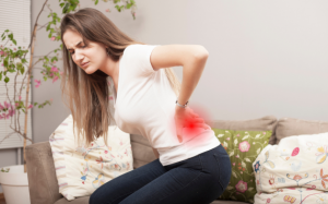 Đau cột sống lưng ở người trẻ tuổi: Nguyên nhân và cách cải thiện