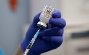 Thử nghiệm vaccine kết hợp phòng cúm và COVID-19 của Moderna 