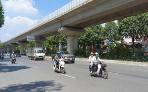 Bắc Bộ và Trung Bộ nắng nóng, Nam Bộ mưa chiều