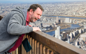 6 mẹo giúp bạn vượt qua chứng sợ độ cao