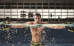 4 động tác thể dục dưới nước không lo đau khớp