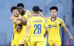 SLNA và câu chuyện gian nan trụ hạng