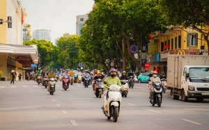 Cả nước ngày nắng, chiều tối mưa dông nhiều nơi