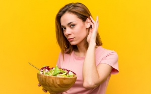 Thói quen ăn uống có thể gây suy giảm thính lực