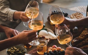 Đối diện với nhiều loại ung thư do lạm dụng rượu bia