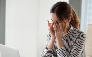 Mẹo khắc phục chứng khô mắt không cần dùng thuốc