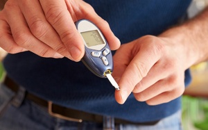 Đái tháo đường: Thường xuyên mệt mỏi, tay chân lạnh phải làm sao?