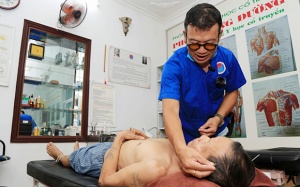 Lương y Đào Quốc Huy: Đông y luôn có lợi thế trong điều trị bệnh mạn tính