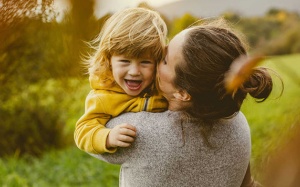 Cùng Tạp chí Sức khỏe+ chăm trẻ khỏe mạnh suốt mùa Thu