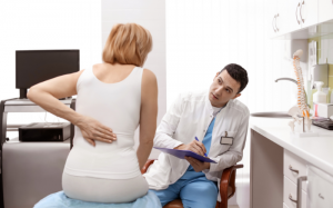 Đau cột sống lưng: Nguyên nhân và giải pháp cải thiện hiệu quả tại nhà 