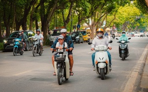 Cả nước ngày nắng, chiều tối mưa dông vài nơi