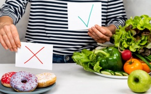 2 nhóm thực phẩm làm gia tăng nguy cơ ung thư ở người trẻ