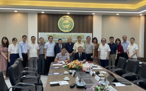 Đẩy mạnh hợp tác giữa Viện Thực phẩm chức năng và Đại học Y Dược, ĐHQG Hà Nội