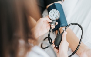 Những yếu tố gây tăng huyết áp vào buổi sáng