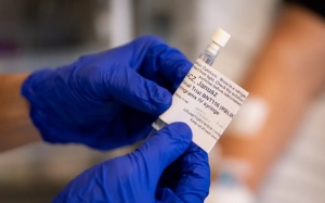 Thử nghiệm vaccine ung thư phổi đầu tiên sử dụng công nghệ mRNA