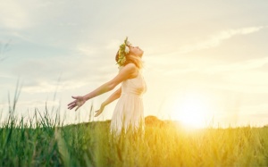 Tử vi thứ Tư (28/8/2024): Nhân Mã cần thời gian để tự 'chữa lành'