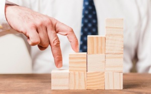 Tử vi thứ Tư (4/9/2024): Cự Giải cần thể hiện khả năng của mình