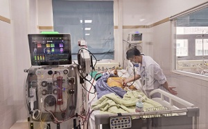 Bệnh viện Bạch Mai nỗ lực cứu sống hai nạn nhân bị lũ quét tại Làng Nủ