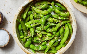 Cách chế biến món ngon tốt cho sức khỏe từ đậu nành Nhật edamame  