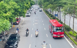 Bắc Bộ có nắng, Nam Bộ mưa lớn nhiều nơi