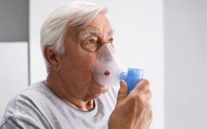 Khó thở là do bệnh hen hay do suy tim không được kiểm soát?