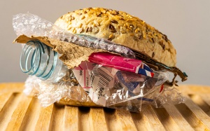 Phát hiện nhiều hóa chất có hại trong bao bì thực phẩm 