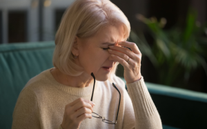 Tăng huyết áp ảnh hưởng tới mắt như thế nào?