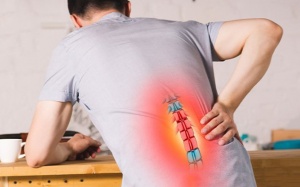 'Thủ phạm' gây thoát vị đĩa đệm cột sống thắt lưng