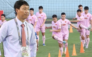 ĐT Việt Nam: Nan giải về lực lượng, lối chơi