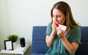 Chảy máu cam về đêm có đáng lo hay không?