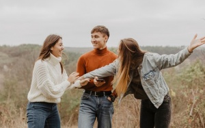 Tử vi thứ Bảy (2/11/2024): Song Tử nên chú ý giúp đỡ bạn bè