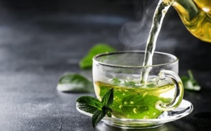 Uống trà xanh giúp tăng cường sức khỏe răng miệng