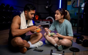 Nên ăn gì và khi nào để đạt hiệu quả tập luyện tối đa?