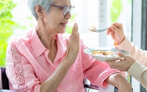 Nhiều người cao tuổi Việt Nam suy dinh dưỡng, đói vi chất 