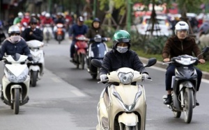 Bắc Bộ trời rét, Trung Bộ mưa lớn