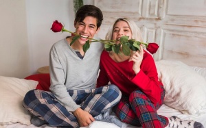 Tử vi thứ Năm (28/11/2024): Sư Tử sẽ tỏ ra khá lãng mạn