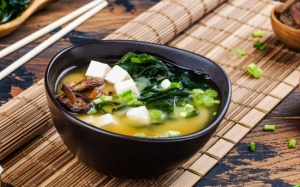 Bí quyết sống thọ của người Nhật trong bữa ăn