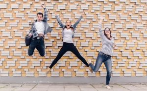 Tử vi thứ Sáu (13/12/2024): Bọ Cạp nên cố gắng theo kịp mọi người