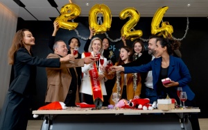 Cách để tận hưởng không khí tiệc tùng cuối năm ngay cả khi không uống rượu