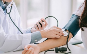 Coi chừng tăng huyết áp khi có những đặc điểm này