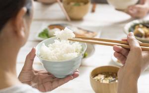 Ăn cơm có làm bạn thêm “béo bụng”?