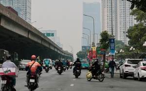 Bắc Bộ sáng sớm sương mù, có mưa rải rác