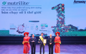 Amway Việt Nam nhận giải thưởng Sản phẩm Vàng vì sức khoẻ cộng đồng lần thứ 12